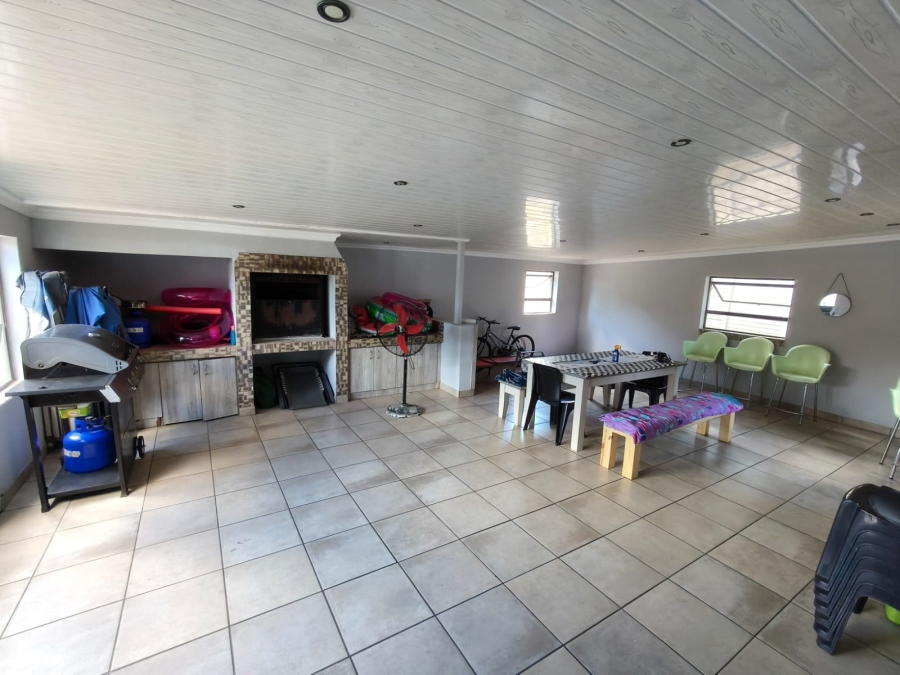 4 Bedroom Property for Sale in Protea Park North West